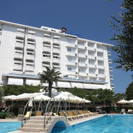 Hotel Bristol