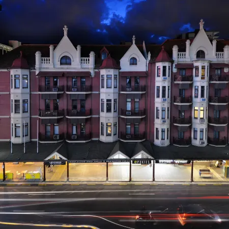 Adelaide Mansions Apartments