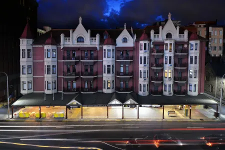 Adelaide Mansions Apartments Отели рядом с достопримечательностью «Вел Гарденс»