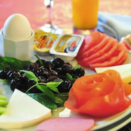 İkarus Hotel