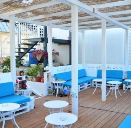 The Moon Villas Отели рядом с достопримечательностью «Спа-комплекс Mangalia»