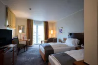 Hotel Fulda Mitte Hotels near Kirche St. Andreas, Neuenberg