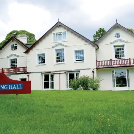 Guestling Hall Hotel