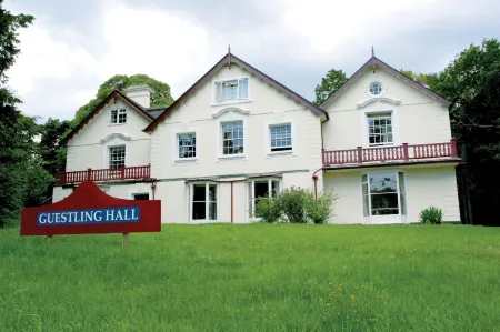 Guestling Hall Hotel Отели в г. Седлскомб