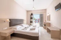Yakinthos Hotel فنادق في 