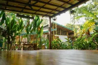 Dream Surf House Santa Teresa (Playa Hermosa)  호텔