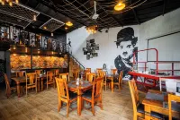 Zone Connect by the Park, Lansdowne - فطور