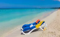 Legends Beach Resort Hotel di Negril