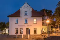 左倫斯比克爾法豪斯飯店 Fundus - Kaufhaus Für Alle Gemeinnützige UG (Haftungsbeschränkt)附近的飯店