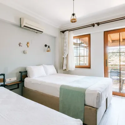 K Bozcaada Paralia Hotels near Ayazma Koy Plaj Giriş