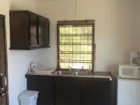 Vicky's Keys - Hostel Hotels in Sint Maarten