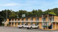 Budget Inn Top of Ellijay
