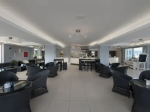 ホテル マイアミ イェーゾロのホテル