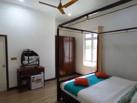 胡拉亞日出酒店