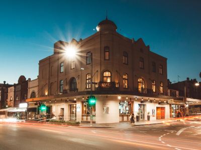 Crown Hotel Surry Hills