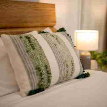 The Nest Cairns - 4 Pools BBQ & Resort Rooms