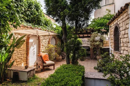 Villa Amunì by Wonderful Italy Отели в г. Рипосто