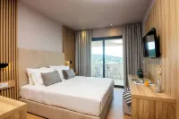 페트라 네라 스키아토스