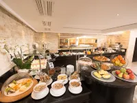 Genusshotel Goldene Rose Hotels in Silandro