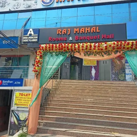 Raj Mahal Rooms & Banquet Hall