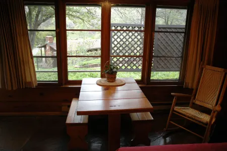 Briar Patch Inn Отели рядом с достопримечательностью «Парк штата Слайд Рок»