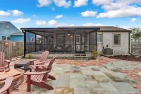 Vintage Home with Fire Pit in Backyard Street Away from Beach by RedAwning Hôtels à proximité de : Amelia Island Museum of History