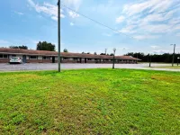 Budget Host Inn Manistique Hotel a Manistique Township