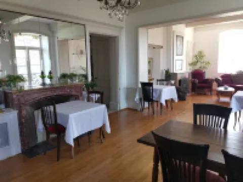 聖熱尼城堡酒店