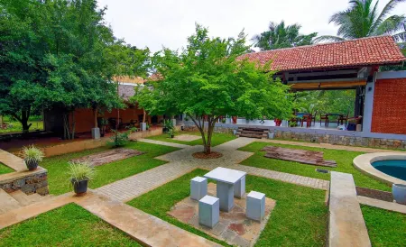 Eliyanth Udawalawe Отели в г. Монерагала