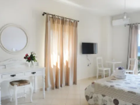Triantafilia Guesthouse Hotels in Distos