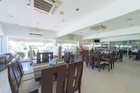 The Ritz Hotel at Garden Oases