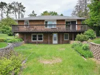 Sandy Shore Lodge- beautiful, private sand beach awaits! Hotels in Shell Lake