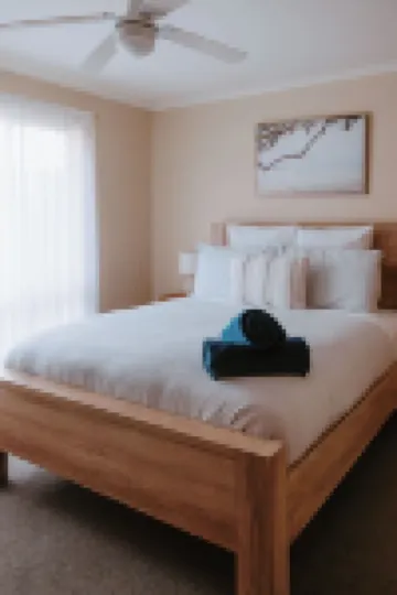 15% Off Weekly | Coastal-View MALU | 4BR Hotels in Penneshaw