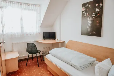 Gasthaus Hirsch Hotels near Centro Português De Wangen | Portugiesischer Kulturverein