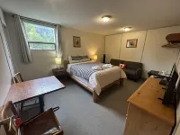 Stewart Mountain Lodge - 2-Star