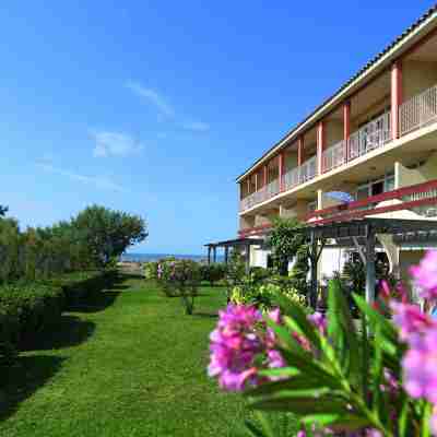 Sowell Family Grau du Roi Hotel Exterior