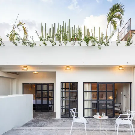 Casa Lumos - Minimalist Comfort Suites in Centro Historico