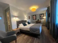 Le Clos d'Orange, Hotel & Ville de Provence فنادق في Uchaux
