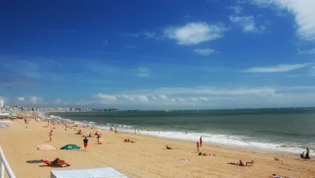 La Baule, house with garden, swimming pool, near beach Benoit