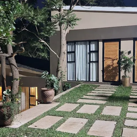 InstaHomes by Tru - Garden Suites