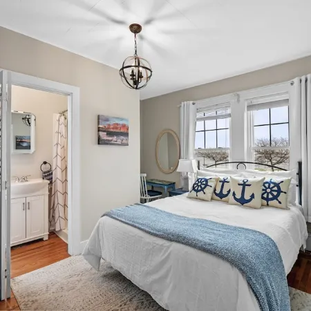 3BR Oceanview Townhouse on Boulevard I Walk to downtown l Sleeps 8