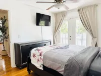 Tampa Luxury 5BR Estate with Pool + Golf Views