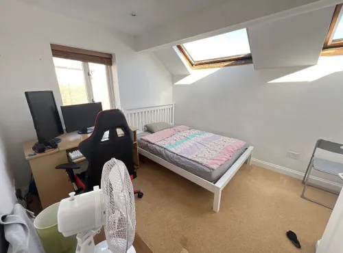 Extremely spacious apartment with amenities