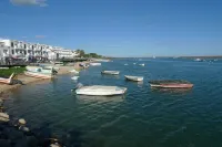 Modern 2 bedroom Duplex apartment next to Cabanas de Tavira Beach Free Wi-Fi Hotels in Conceicao de Tavira