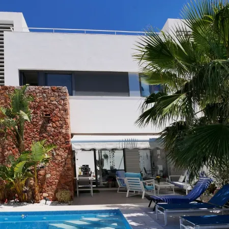Modern villa with wifi private pool 300 m from the beach in Las Negras