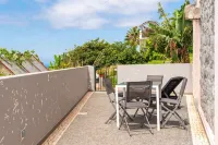 Quiet peaceful apartment with private pool Hotels in Arco da Calheta