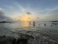 Stylish 2 Bedroom + pool Beachfront Suite king & queen bed Sunsets beach walk