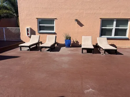 Amazing  2nd story condo across the street from the Gulf with gorgeous views.