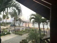 Beautiful beach condo