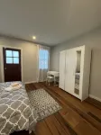 A modern Townhome at Farm. 5 minutes drive from the Providence National Stadium